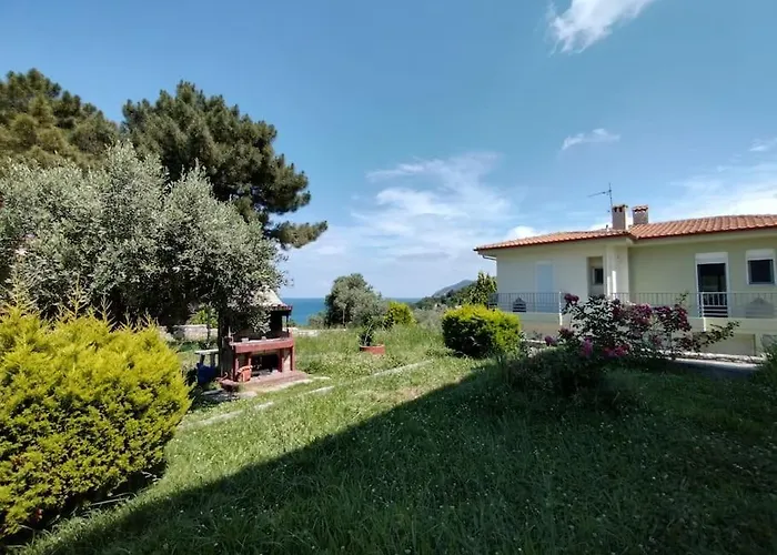 בית נופש Rhea Panorama Sea View House